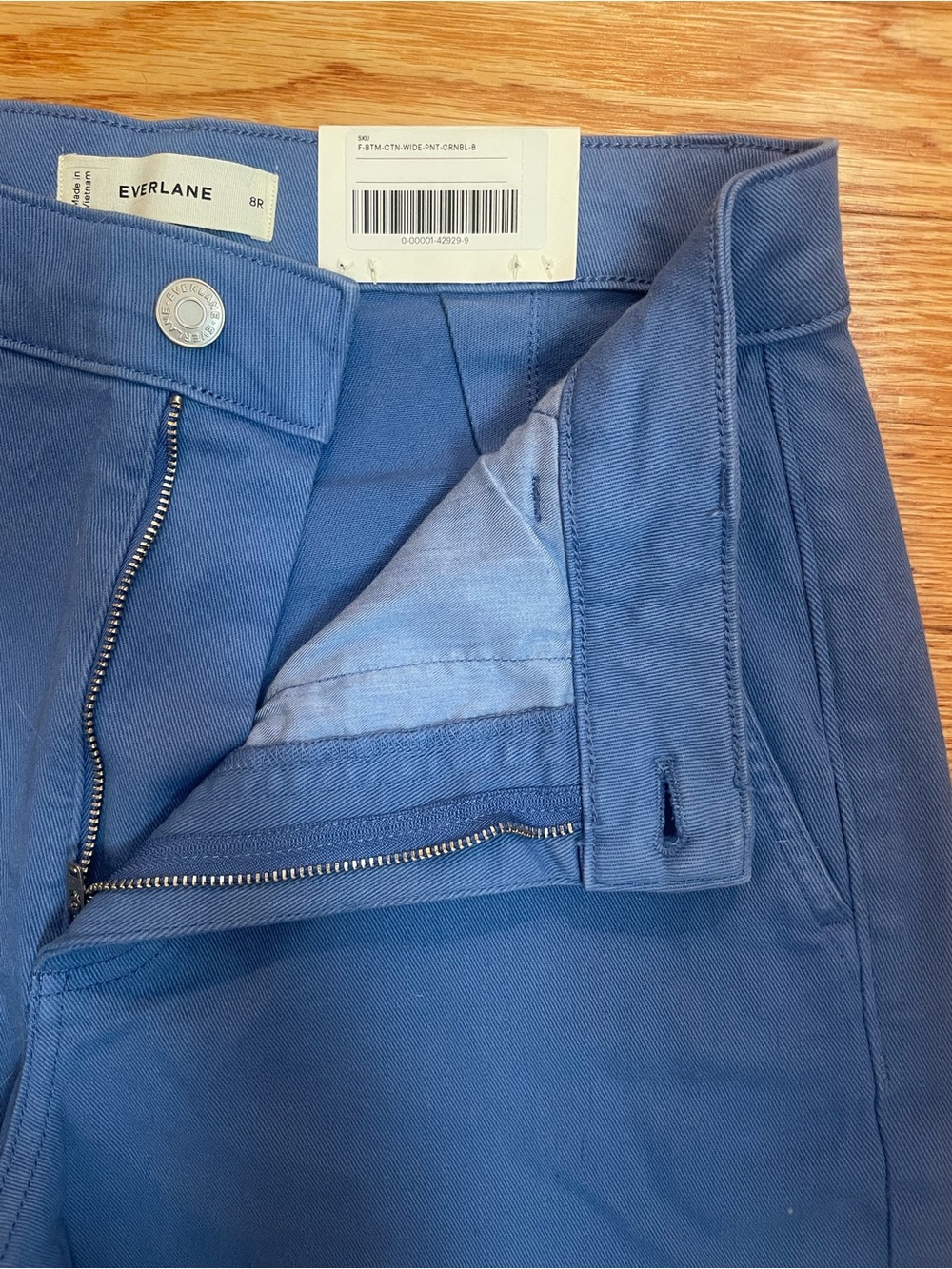 Everlane Wide-Leg Pants in Bright Blue - Picture 3 of 4